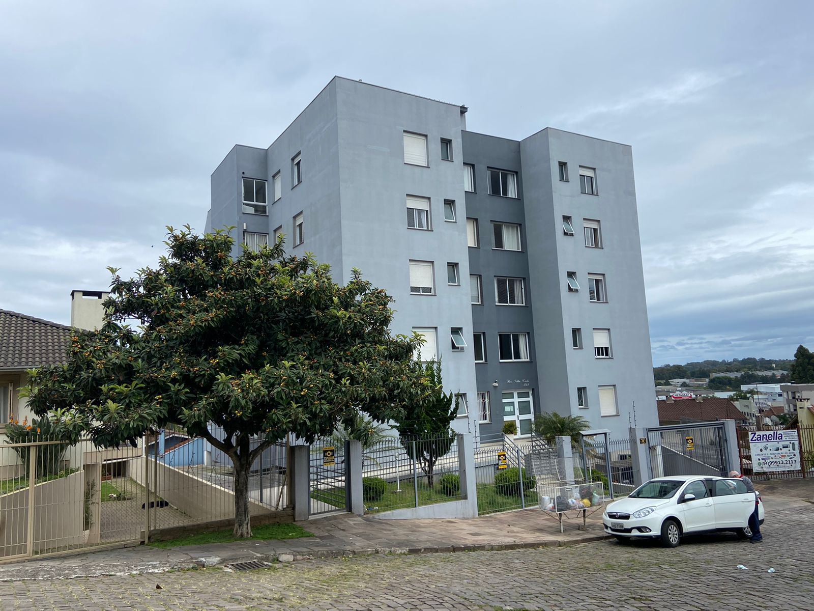 Apartamentos com 2 quartos à venda em Santa Maria Goretti, Porto Alegre, RS  - ZAP Imóveis